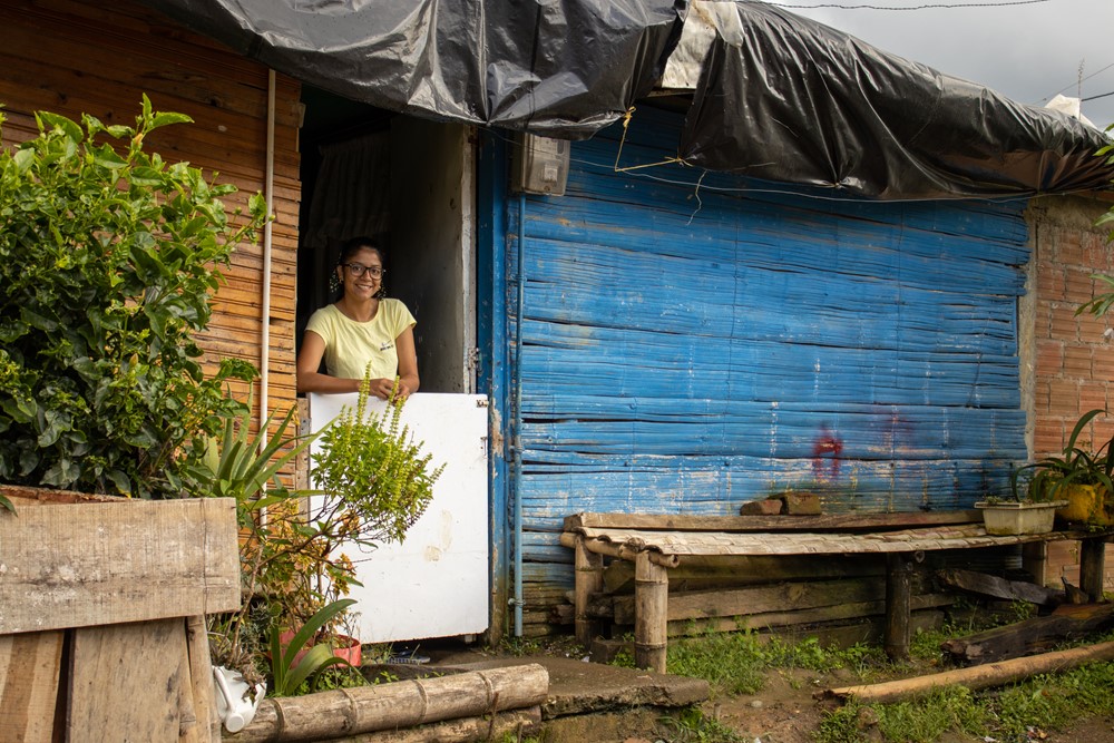 Erica Yoana Guerrero Vidal i sitt hem i La Marina, Colombia, Foto: Colin Nairn
